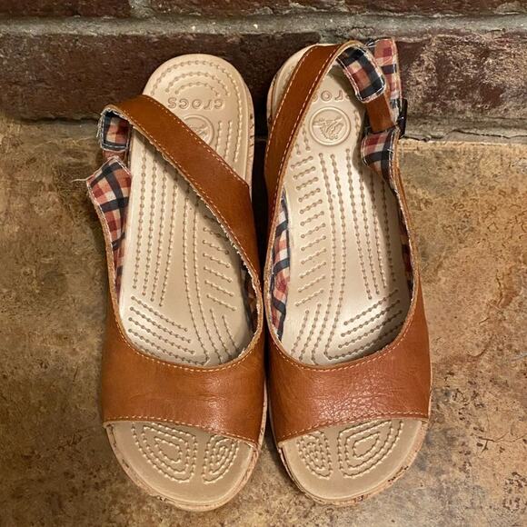 Crocs A-Leigh Brown Leather Slingback Cork Wedge Sandals - Picture 2 of 8